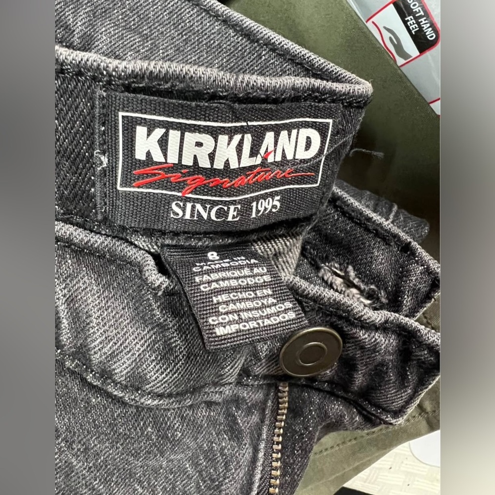 Kirkland Signature Black Straight Jeans - Picture 3 of 3